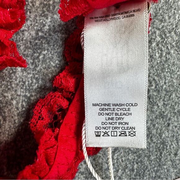 NWT Revolve x HAH One and Done Lace Garter Headband Scrunchie in Siren Red - Picture 9 of 12